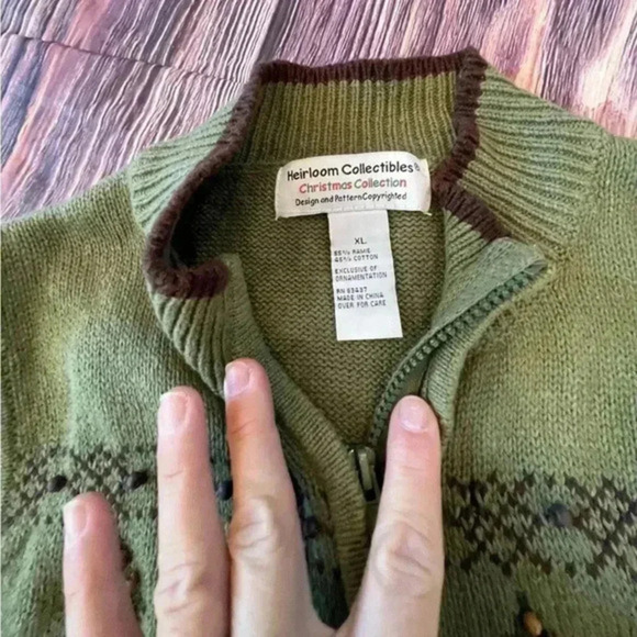 Heirloom Collectibles Christmas Collection Green Zip Vest Camo Bears Size XL - Picture 4 of 7